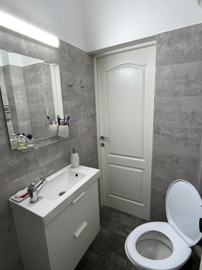 Centru Charming New Apartament Piata Universitate Διαμέρισμα Βουκουρέστι Εξωτερικό φωτογραφία